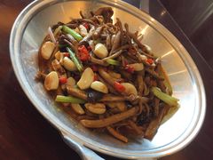 -渔公码头·九龙湾国际饭店