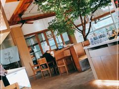 大堂-蜜桃餐厅·伴山(湖滨商业街店)