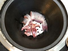 -老刘生态大鱼坊铁锅炖鱼(赛马场店)