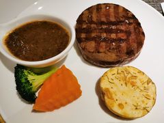 小蜜牛排-斗牛士牛排餐厅(嘉里汇店)