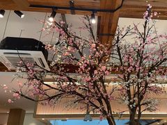 -蜜桃餐厅·伴山(湖滨商业街店)