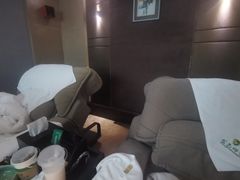 -金色印象·4K影院式足体养生(杨家坪西郊店)