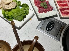 -贵府酸汤牛肉火锅·贵州老字号(飞山街店)