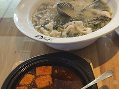 -严记小天府酸菜鱼(西四路店)