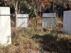 -东湖小天池真人CS彩弹野战基地