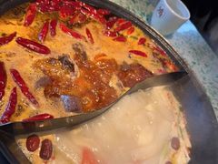 -鸿姐老火锅(疁城新天地店)