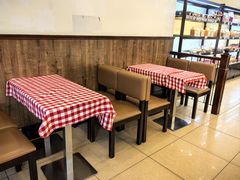 -红宝石·鲜奶小方·海派西点房(丰庄店)