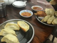 -黄阿姨锅贴大王(万航渡路店)