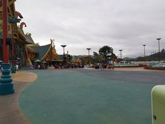 -七彩云南欢乐世界