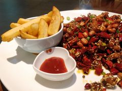 经典辣子鸡配大薯条-眉州东坡·熊猫主题餐厅(枫蓝店)
