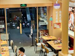 -华记煲仔华·煲仔饭(市桥易发店)