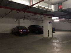 -锦江之星秀沿路地铁站酒店-沿街停车场