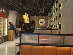 -牛串门串串香(东直门簋街总店)