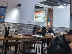 -黄阿姨锅贴大王(万航渡路店)