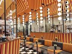大堂-LUNEURS月乐诗·法式冰淇淋(北外滩来福士广场店)