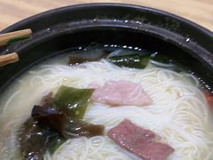 三鲜沾水细米线-贵州沾水米线(学田湾店)