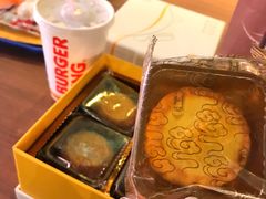 -奇华饼家(香港国际机场T1店)