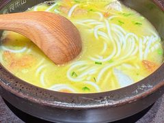 -良米山·云南野生菌过桥米线(上海首店)