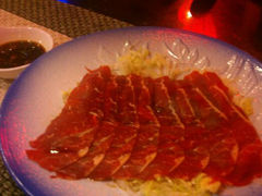 牛肉刺身-紫滇源云南生态菜