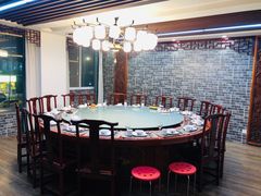 包厢-龙泽园私房菜·地道南京味 ·招牌大鱼头(油坊桥店)