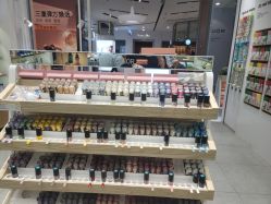 店内环境-悦诗风吟innisfree