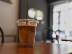 Latte-black rainbow coffee