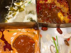 -巴渝瓦肆重庆鲜火锅(宝龙环湖店)