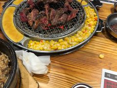 -青瓦炭韩潮烤肉(花园道店)