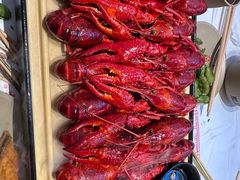 -肥肥虾庄·金牌油焖大虾(汉口城市广场店)