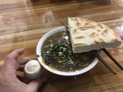 -老字号贾家肉丸糊辣汤(光明巷店)