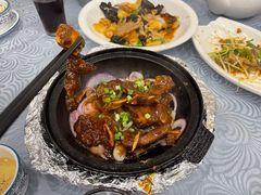 窝烧牛仔骨-粤·向群饭店(龙津东路总店)