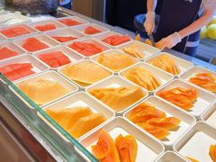 -涨巢·潮玩水疗局