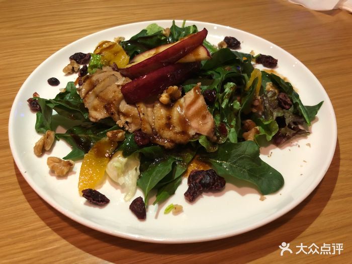 梅子苹果鸭胸沙拉