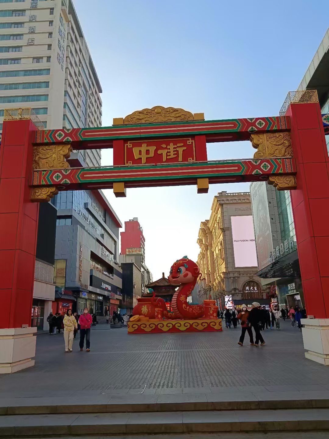 沈阳中街步行街,逛街吃饭好地方