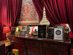 -弦月窗LUNETTE BY AMANDA(复兴路店)