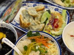 -长人馄饨铺(解放街店)