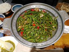 -95号酱骨·一块豆腐(展春园西路店)