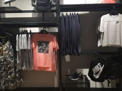 -NIKE(虹悦城店)