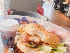 -必胜客(上海新南方商城PH店)