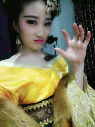 -盘子女人坊生日照·摄影馆(华强店)