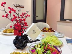 -何适山庄 ·可团建(水长城P2停车场店)