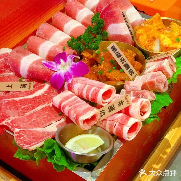 南京探店｜🔥应该没有人能拒绝复古潮流风满满的烤肉吧🥩