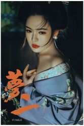 点击看大图 -持熹光年写真体验馆