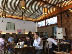 -笑来喜馄饨小笼工坊店(湖滨街店)