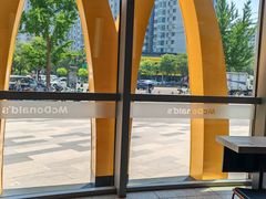 -麦当劳(北苑秋实路店)