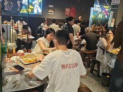 -老街烧烤大排档·地道湖北菜·龙虾馆(汉口火车站店)