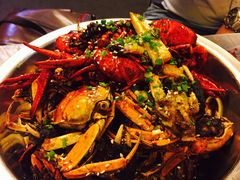 -巴厘龙虾·榜首油焖大虾(音乐学院·沿江酒馆店)