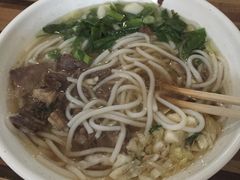 -花溪王记牛肉粉(四季花溪商场店)
