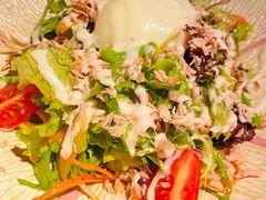 熟金枪鱼温泉蛋沙拉-醉虎传(南锣鼓巷店)