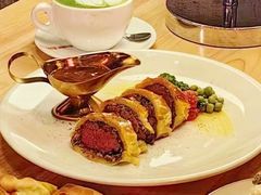 惠灵顿牛排-动动咖啡清真西餐厅